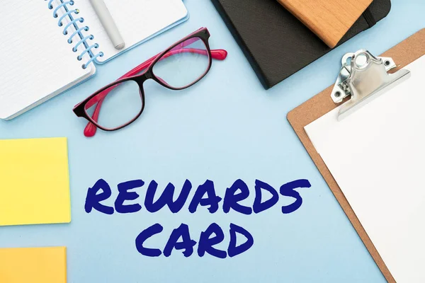 Text Sign Showing Rewards Card Word Written Help Earn Cash — ストック写真