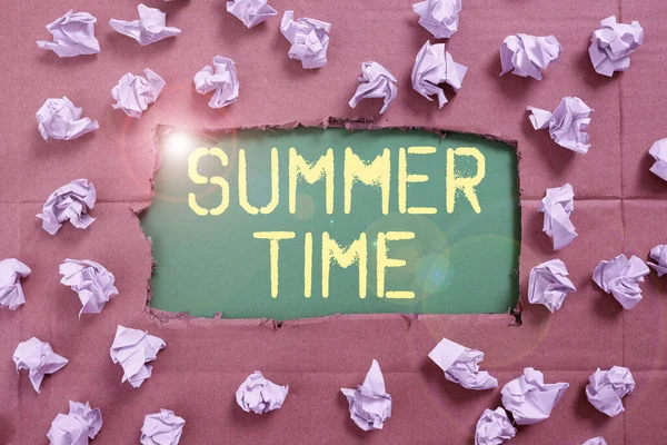 Sign Displaying Summer Time Internet Concept Longer Daylight Tropical Season — Φωτογραφία Αρχείου