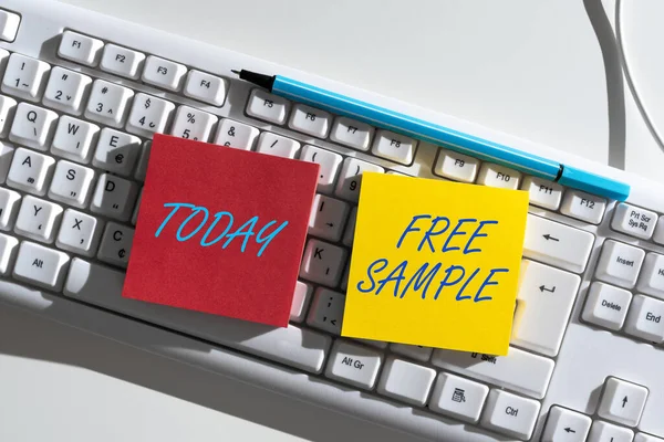 Sign Displaying Free Sample Business Showcase Portion Products Given Consumers — Foto de Stock