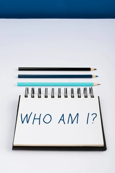 Text Showing Inspiration Who Concept Meaning Introduce Identify Yourself Personality — Stok fotoğraf