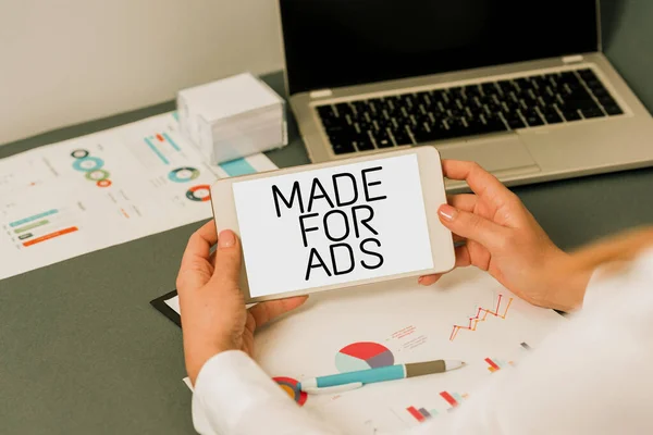 Text Caption Presenting Made Ads Word Written Marketing Strategies Designs — 图库照片