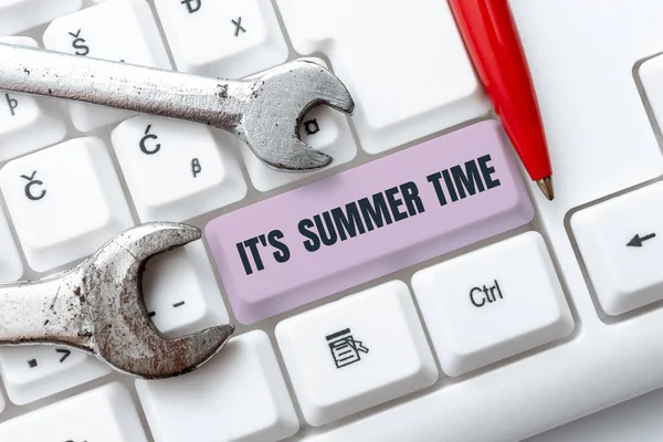 Text Caption Presenting Summer Time Business Approach Relax Sunny Hot — Stockfoto