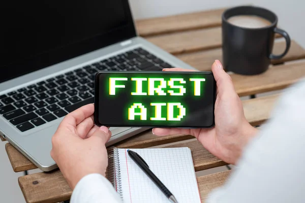 Conceptual Display First Aid Business Approach Practise Healing Small Cuts — Foto de Stock