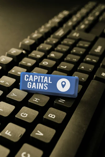 Conceptual Display Capital Gains Word Written Bonds Shares Stocks Profit — Foto de Stock