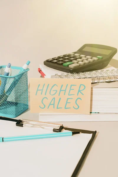 Sign Displaying Higher Sales Conceptual Photo Average Sold Products Services — ストック写真
