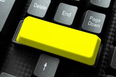 Bilgisayar Klavyesi ve Sembol. İletişim için Bilgi Ortamı.