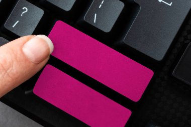 Bilgisayar Klavyesi ve Sembol. İletişim için Bilgi Ortamı.