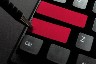 Program Kodu Betiği Yazılıyor, Yeni Çevrimiçi Günlük İndiriliyor