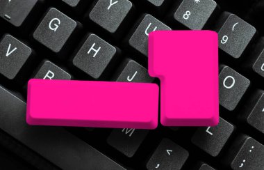 Çevrimiçi arkadaşlarla bağlantı kurmak, internette tanıdıklar edinmek.