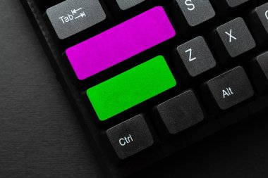 Bilgisayar Klavyesi ve Sembol. İletişim için Bilgi Ortamı.