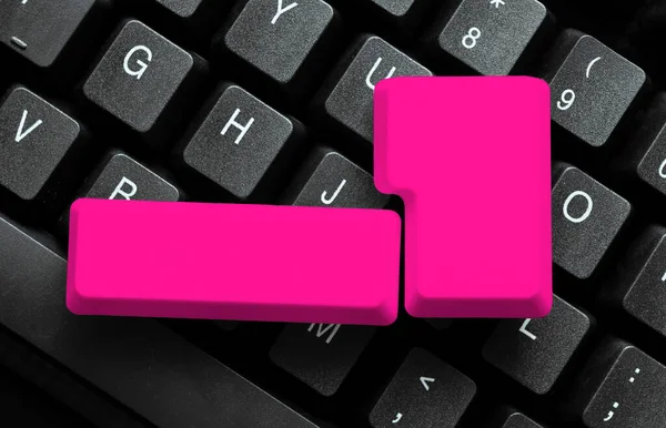 Çevrimiçi arkadaşlarla bağlantı kurmak, internette tanıdıklar edinmek.