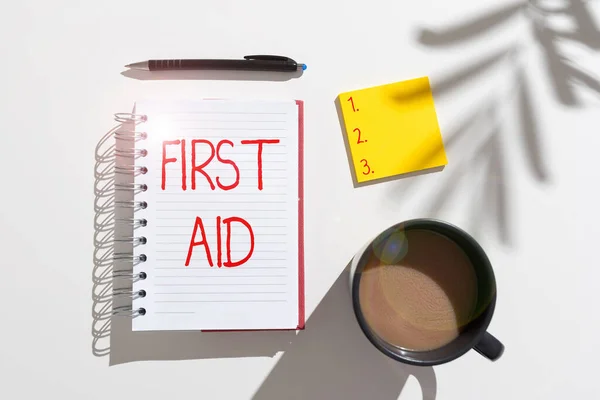 Conceptual Display First Aid Business Idea Practise Healing Small Cuts — 스톡 사진