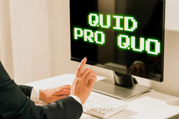 Text Caption Presenting Quid Pro Quo Concept Meaning Favor Advantage — Fotografia de Stock