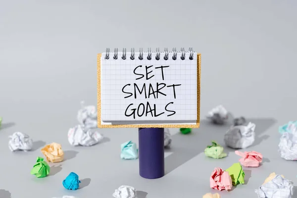 Conceptual display Set Smart Goals, Business idea Establish achievable objectives Make good business plans