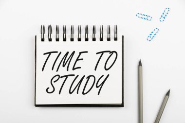 El yazısı imzası Çalışma Zamanı, İş yaklaşım sınavları çalışmalara konsantre olmalı Dört Notta Not ve Kalemle Önemli Haberler dersini öğrenmeli.