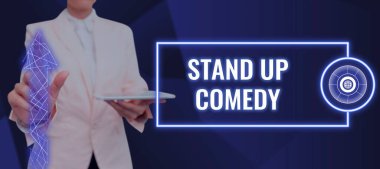 Stand Up Komedi, İş Yaklaşma Komedyeni, elinde kalem ve tablet bulunan seyirci önünde canlı performans sergileyecek. Önemli Fikirler ve Fikirler Gösteriliyor..