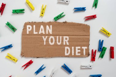 Diyet, İşletme Şov Programı fitness etkinlikleri ve kilo vermek için Yeni Fikir Yazılı Bulut Altında Avrupa İşaretleri ve Binaları.