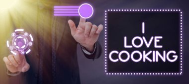 Yemek pişirmeyi, konsepti sevdiğim, aşçılık sanatına düşkünlüğümün yemek ve tatlı hazırladığını gösteren bir metin.