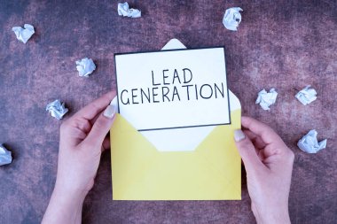 Tüketici çıkarlarının Öncü Üretim Girişimi veya ürünlere soruşturma başlatılması, tüketici çıkarlarına yönelik işletme fikri veya ürünlere soruşturma başlatılmasını gösteren imzalar