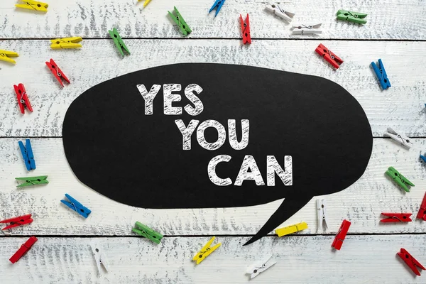 Bildunterschrift Yes You Can Ein Wort Das Auf Positivitätsermutigung Geschrieben — Stockfoto