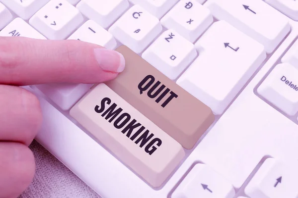 Sign Displaying Quit Smoking Word Written Discontinuing Stopping Use Tobacco — Stock Photo, Image