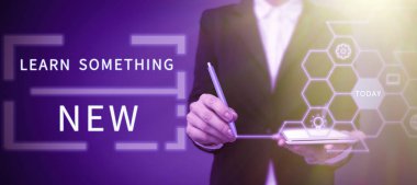 Geleneksel Ira Roth, iş fikrinin yeni konu etkinliği bilgisi ve spor öğretildiğini gösteren bir tabela