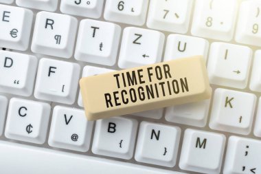 Tanıma Zamanı, Kavramsal Fotoğraf Onaylama Aralığı Stimulus ve Doğa arasındaki Metin başlığı