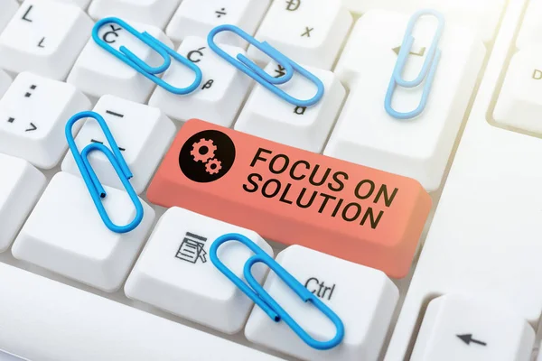 Texte Manuscrit Focus Sur Solutionaccorder Toute Attention Sur Traiter Réponse — Photo