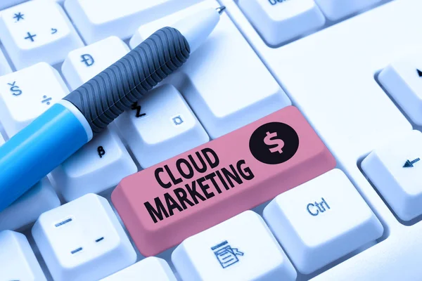 Cloud Marketing Işaret Eden Ilham Kaynağı Bir Organizasyonun Hizmetlerini Pazarlama — Stok fotoğraf