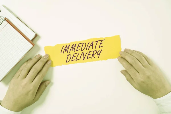 직접적 주소를 작성하는 Deliverysend Now Custom Procedure Dispose Promptly Business — 스톡 사진