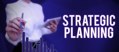 Stratejik Planlama Yönetimi Faaliyet Eylem Önceliklerini, İnternet Konsepti Organizasyon Yönetimi Eylem Önceliklerini gösteren imza