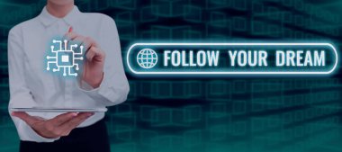 Kavramsal başlık Hayallerini izle hedeflerini takip et olmak istediğin hayatı yaşa, İnternet Konsepti hedeflerini takip et olmak istediğin hayatı yaşa