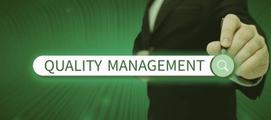 Metin işareti, Kalite Yönetimi Üst Düzey Standart Ürün Hizmetlerini Korumayı Gösteriyor, Konseptin anlamı Mükemmellik Seviyesi Yüksek Standart Ürün Hizmetlerini Korumak