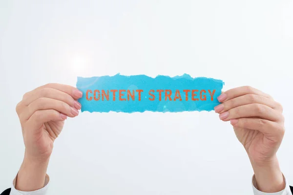 단어를 사용하여 Content Strategycreate 마케팅 계획을 Business Approach 단어를 사용하여 — 스톡 사진