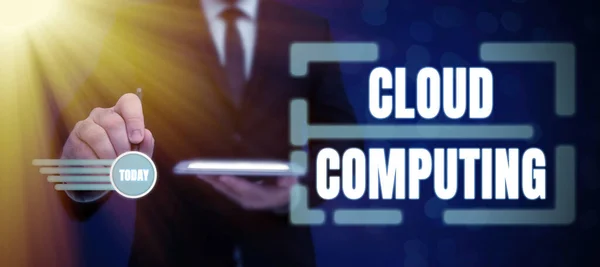 Handschriftliche Zeichen Cloud Computingverwenden Sie Ein Netzwerk Von Remote Servern — Stockfoto