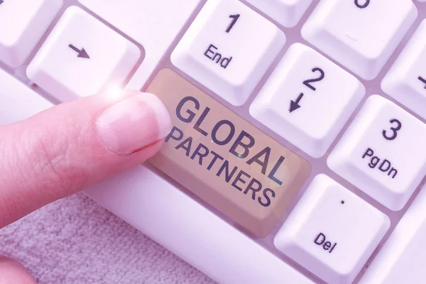 Signo Texto Que Muestra Asociaciones Globalesdos Más Empresas Diferentes Países — Foto de Stock