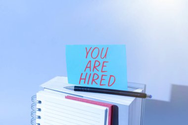 Bir iş için seçilen kavramsal başlık İşe alındınız, İnternet Konsepti İşe alınma Doğru aday