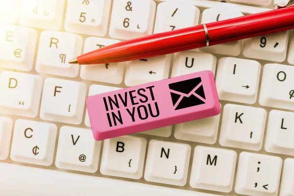 Handschrift Invest You Word Written Zorg Goed Voor Jezelf Koop — Stockfoto