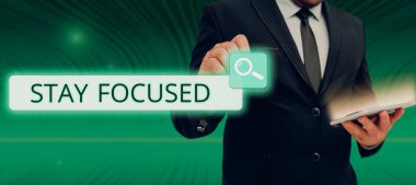 El yazısı işareti Odaklan, İnternet Konsepti Dikkatli Odaklan Görevi Odakla Dikkat dağınıklığından Kaç