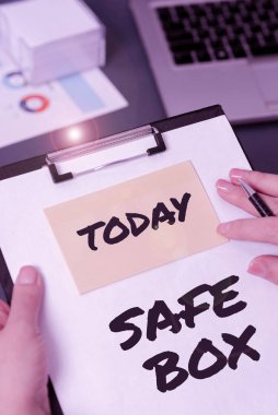 Güvenli Kutu, İş Yaklaşımı sunan metin başlığı Önemli veya değerli şeyleri tutabileceğiniz küçük bir yapı