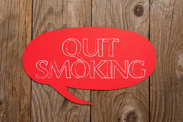 说明戒烟的文字标题 概念及停止使用烟瘾的概念 — 图库照片