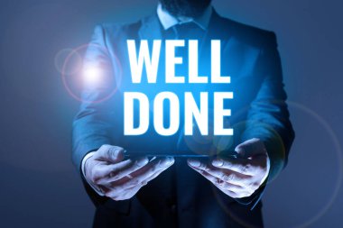 İyi pişmiş işaretini göster, konsept doğru ve özenle ve ustalıkla düzenle ve verimli bir şekilde.