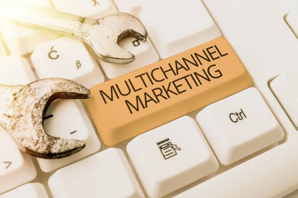 Multichannel Marketing Geschäftskonzept Für Den Verbraucher Von Auch Immer Aus — Stockfoto
