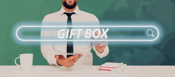 Conceptuele Bijschrift Gift Box Business Concept Een Kleine Meubelmaker Met — Stockfoto