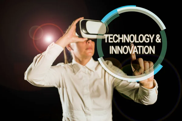 Kavramsal Ekran Teknolojisi Yeni Piyasa Için Daha Iyi Çözümün Gösterisi — Stok fotoğraf