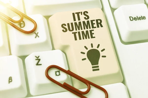 Titulek Textu Představující Summer Time Business Approach Season Pro Zábavu — Stock fotografie