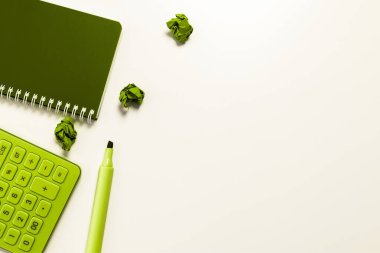 Çoklu Koleksiyon Ofisi Kırtasiye Fotoğrafı Tablo Üzerine Yerleştirildi