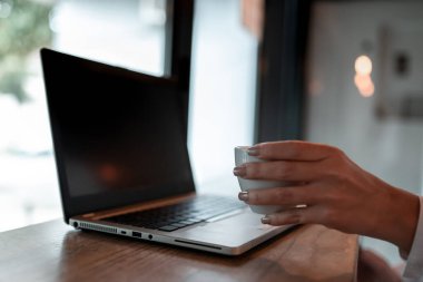 İnternetteki Ofis Toplantısı, Okul Video Konferansı, Uzaktan Çalışan Fikirler