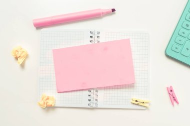 Çoklu Koleksiyon Ofisi Kırtasiye Fotoğrafı Tablo Üzerine Yerleştirildi