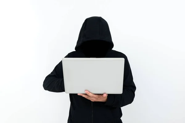 Man Standing Laptop Presenting Cyber Security — Stock Photo, Image